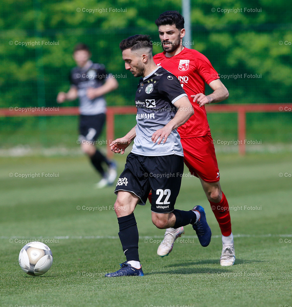 A_LUI_130523_38 | SPORT,FUSSBALL, LT1 OOE LIGA ASKOE OEDT-SV GW MICHELDORF 13.05.2023 IM BILD: BUENYAMIN KARATAS  (OEDT) UND TROJAN MALOKU (MICHELDORF) FOTO:FOTOLUI