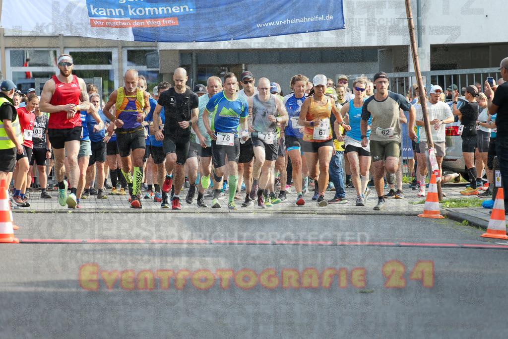 250801_1802_EX1_6287 | Sportfotografie im Rhein-Sieg Kreis, Köln, Bonn, NRW, Rheinland Pfalz, Hessen, etc. Unser Tätigkeitsfeld umfasst den Laufsport vom Volkslauf über den Marathon, Duathlon, Triathon bis zum Ultralauf wie Kölnpfad Ultra oder Schindertrail.