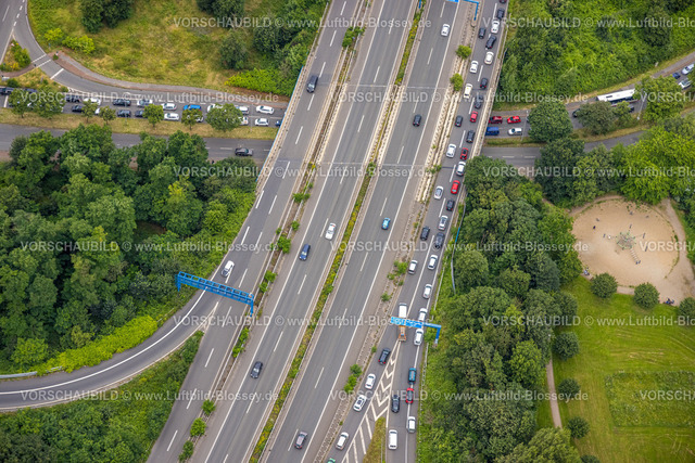 Duisburg240702284-Nord | Luftbild, Duisburg-Nord, Straßenverkehr Verkehrsstau am 2Autobahnkreuz Duisburg-Nord, Autobahn A42 und Autobahn A59, Obermeiderich, Duisburg, Ruhrgebiet, Nordrhein-Westfalen, Deutschland