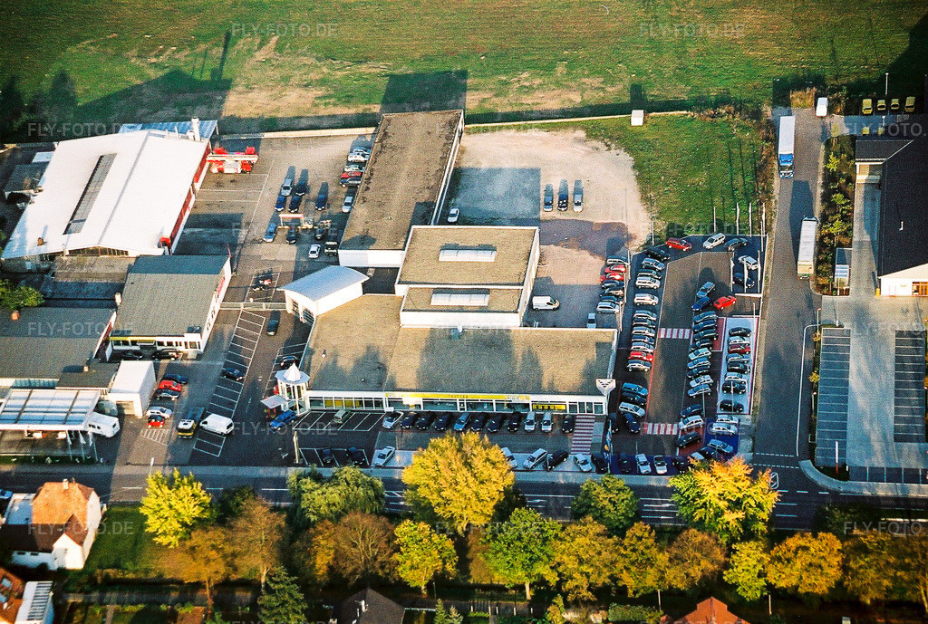 Luftbild: Gewerbegebiet Lauterburger Straße Opel Tretter von Westen in Kandel im Bundesland Rheinland-Pfalz in Deutschland. Foto: NEG564315.jpg vom 21.10.2005 durch Werner Riehm/FLY-FOTO.de