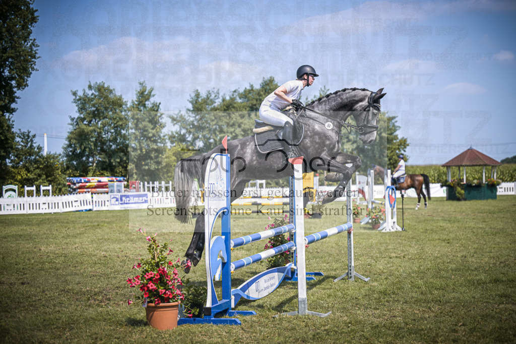 DOS_4366 | Entdecke hochwertige Reitturnierfotos von Foto Oger. Professionell, emotional und authentisch – jetzt Lieblingsmomente im Shop bestellen.Deutschlandweite Turnierfotografie. - Realisiert mit Pictrs.com