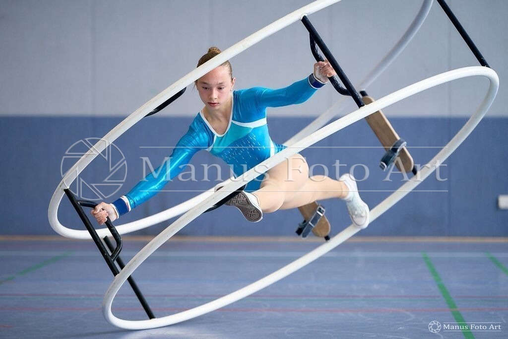 2024-06-21-B-DSC00676 | Professionelle Sportfotografie in Hamburg, Schleswig-Holstein und Niedersachsen – spezialisiert auf Rhönrad, Geräteturnen, Leistungsturnen und rhythmische Sportgymnastik. Bundesweite Begleitung von Rhönrad-Events. Jetzt Sport-Fotos - Realisiert mit Pictrs.com