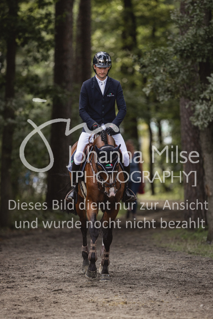 230903_HKM-BCH_Finale6j-150 | Deine schönsten Turniermomente als professionelle Fotos! Entdecke hochwertige Pferdesport-Fotografie im Online-Shop. Jetzt Fotos finden & bestellen!