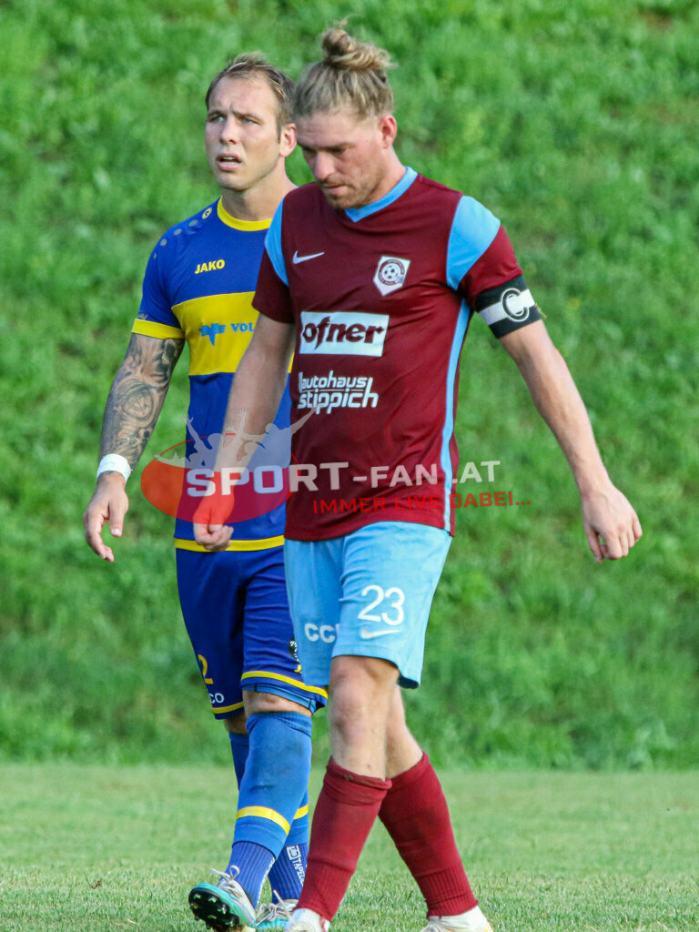 SK Maria Saal - DSG Ferlach 2-3, Unterliga Ost | Andreas Schritliser (DSG Ferlach #12) Daniel Wernig (SK Maria Saal,K #23) SK Maria Saal - DSG Ferlach 2-3 am 22.08.2023 in Maria Saal
(Sportplatz), Austria, (Photo by Ernst Krawagner sport-fan.at) - Realisiert mit Pictrs.com