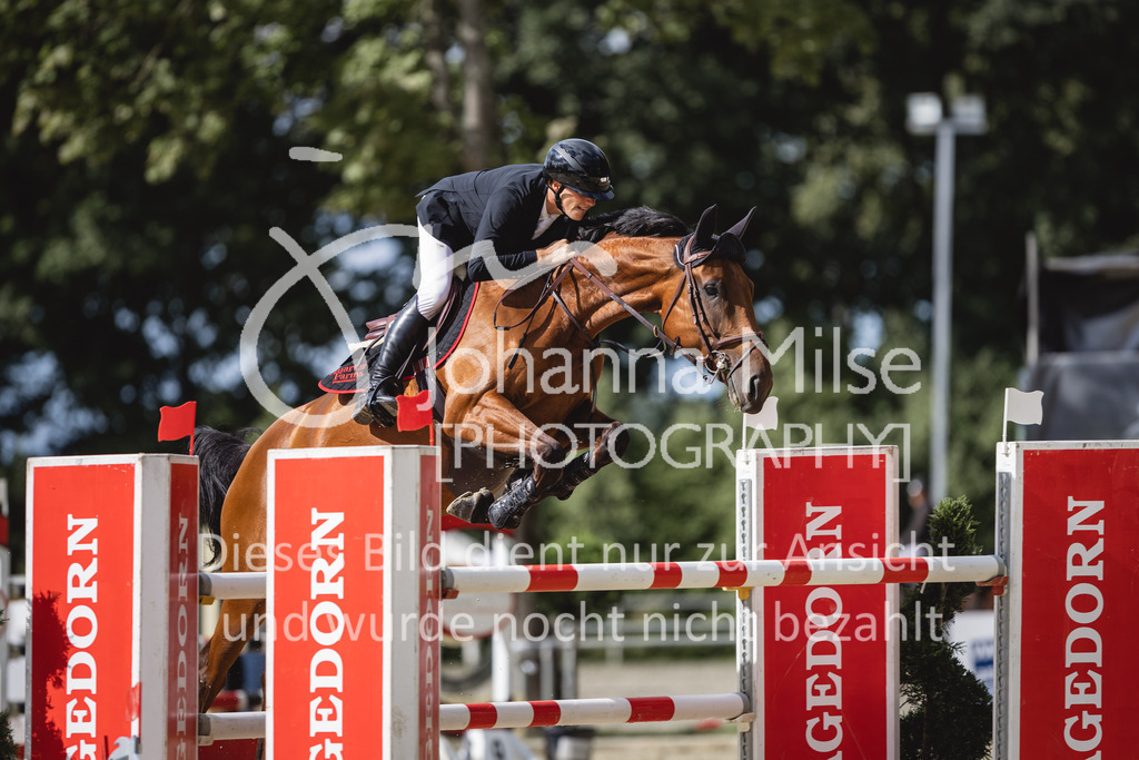 230826_Delbrueck_Youngster-M-510 | Deine schönsten Turniermomente als professionelle Fotos! Entdecke hochwertige Pferdesport-Fotografie im Online-Shop. Jetzt Fotos finden & bestellen!