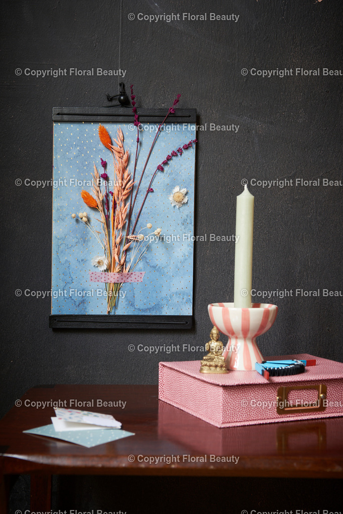 Trockenblumen_03 | Onlineshop für hochwertige Wandbilder. Bei uns findet ihr selbstgestaltete Blumenmotive. Das perfekte Geschenk, als Praxisdeko oder die eigene Wohnung. Alle künstlerischen Blumenfotos sind auf Leinwand, FineArtPrint, Kunstdruck und vielem mehr zu erwerben - Realized with Pictrs.com