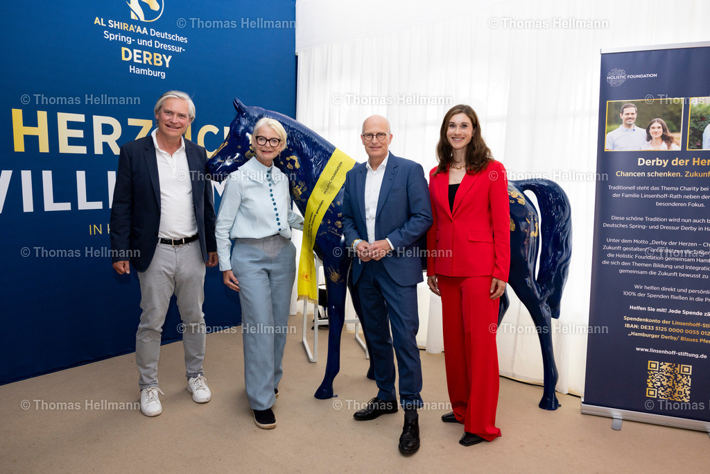 TH_Ann-Katrin Linsenhoff_ Peter Tschentscher_ Linsenhoff Stiftung_29473 | Al Shiraàa Deutsches Spring- und Dressur-Derby 2025 am 01.06.25 in Hamburg, Thomas Hellmann, Ann-Katrin Linsenhoff, Peter Tschentscher, Linsenhoff Stiftung