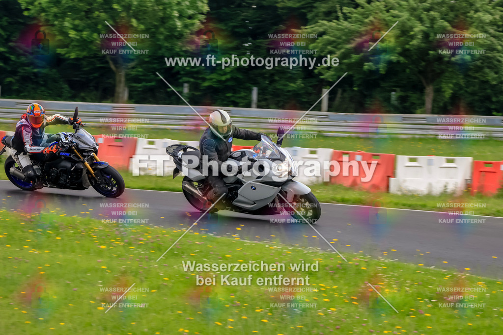 VBK-6926 | Hier findet Ihr Bilder von Touristenfahrten auf der Nürburgring Nordschleife oder von anderen Veranstaltungen die ich besucht habe. Viel Spass beim Durch Schauen 