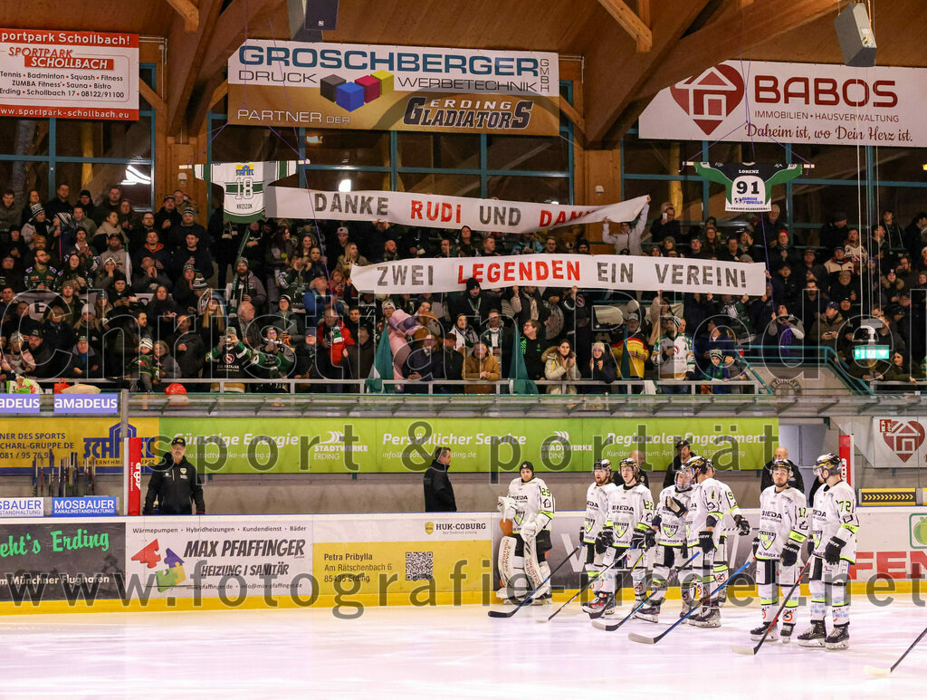 2024-02-02_002_TSV_Erding_gegen_ERSC_Amberg | Erding, Deutschland, 02.02.2024:
Eishockey, Bayernliga Vorrunde 2023 / 2024, 30. Spieltag, TSV Erding gegen ERSC Amberg, Endergebnis: 1:0

Foto: Christian Riedel / fotografie-riedel.net