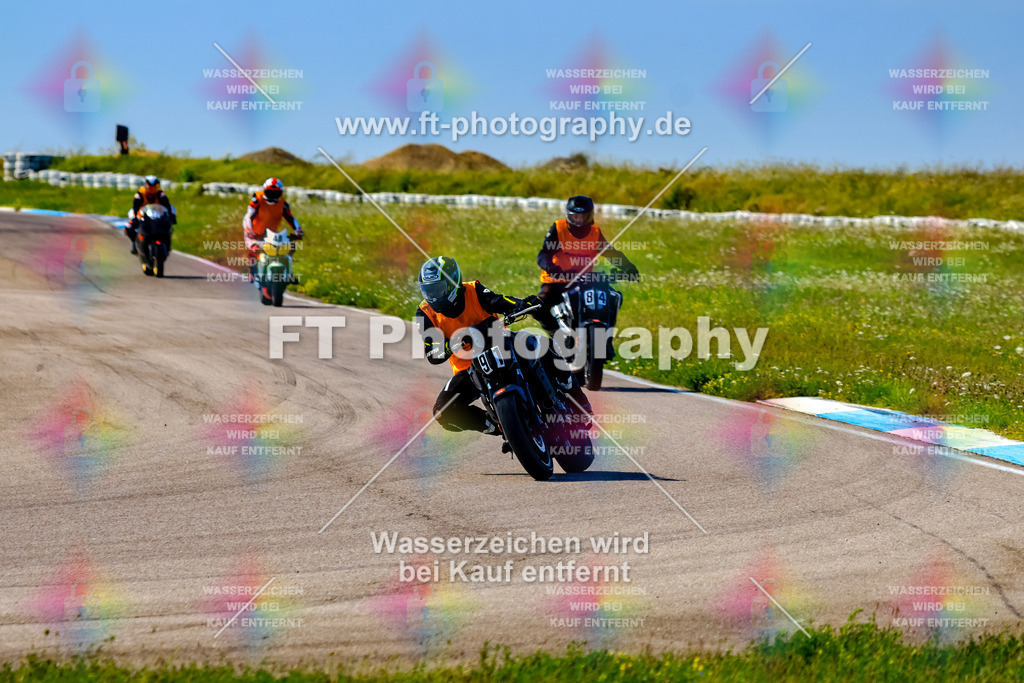 091-3865 | Hier findet Ihr Bilder von Touristenfahrten auf der Nürburgring Nordschleife oder von anderen Veranstaltungen die ich besucht habe. Viel Spass beim Durch Schauen 