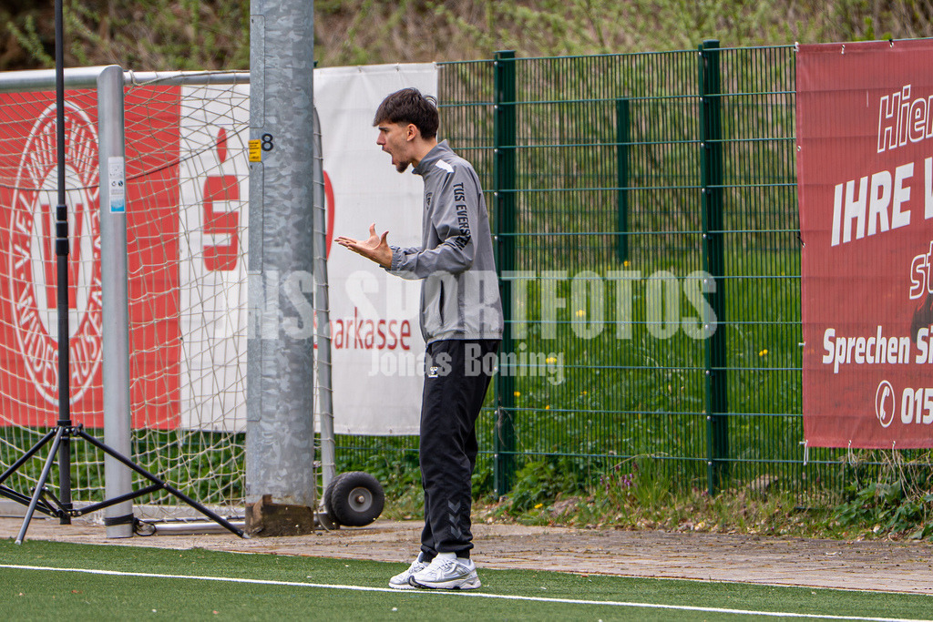 VFL Wittekind-Wildeshausen - TuS Eversten I 03221 | jns.sportfotos - Realisiert mit Pictrs.com