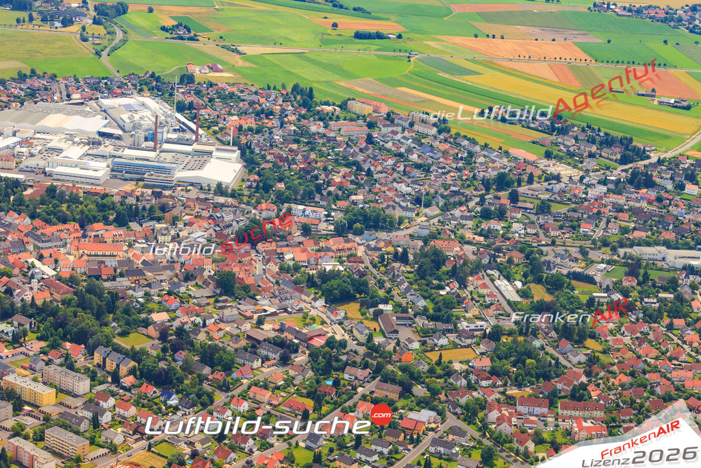 Die Luftaufnahme der Stadt Waldsassen wurde vom UL-Flugzeug heraus erstellt ( keine Drohne )- hohe Auflösung für beste Qualität