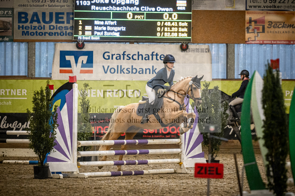 DOS_0472 | Entdecke hochwertige Reitturnierfotos von Foto Oger. Professionell, emotional und authentisch – jetzt Lieblingsmomente im Shop bestellen.Deutschlandweite Turnierfotografie. - Realisiert mit Pictrs.com