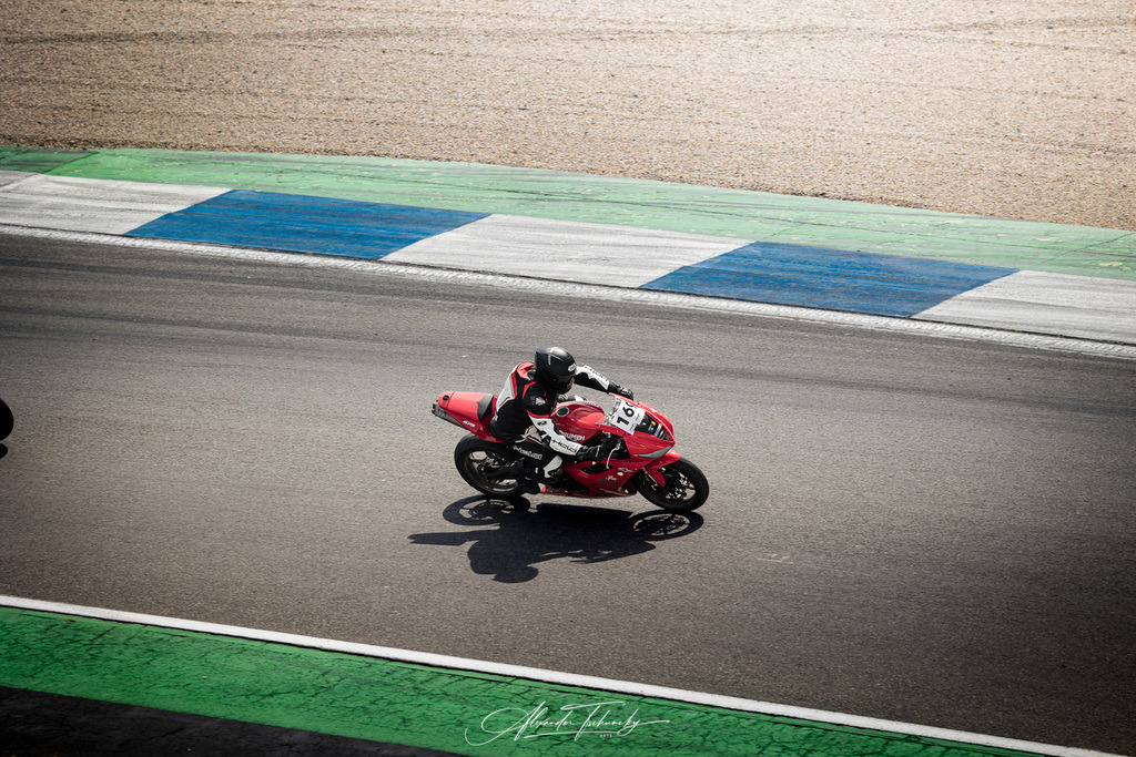 Ducati Trackday Hockenheimring 2026 | Entdecken Sie die faszinierende Welt von Alexander Tschuncky Arts: Kreative Fotografie, atemberaubende Automobilkunst und hochwertiger Bilderdruck. Lassen Sie sich inspirieren! - Realisiert mit Pictrs.com