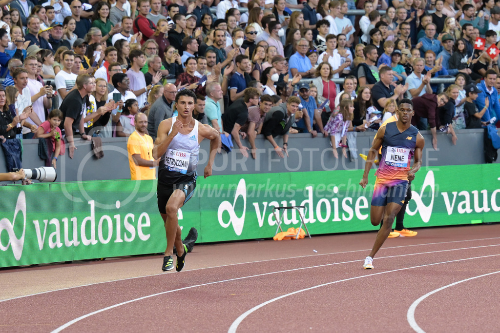 Leichtathletik: Weltklasse Zürich | 08.09.2022, Zürich, Letzigrund, Leichtathletik: Weltklasse Zürich, PETRUCCIANI Ricky (SUI) und NENE Zakhiti (RSA) im 400m-Lauf der Männer. - Realisiert mit Pictrs.com