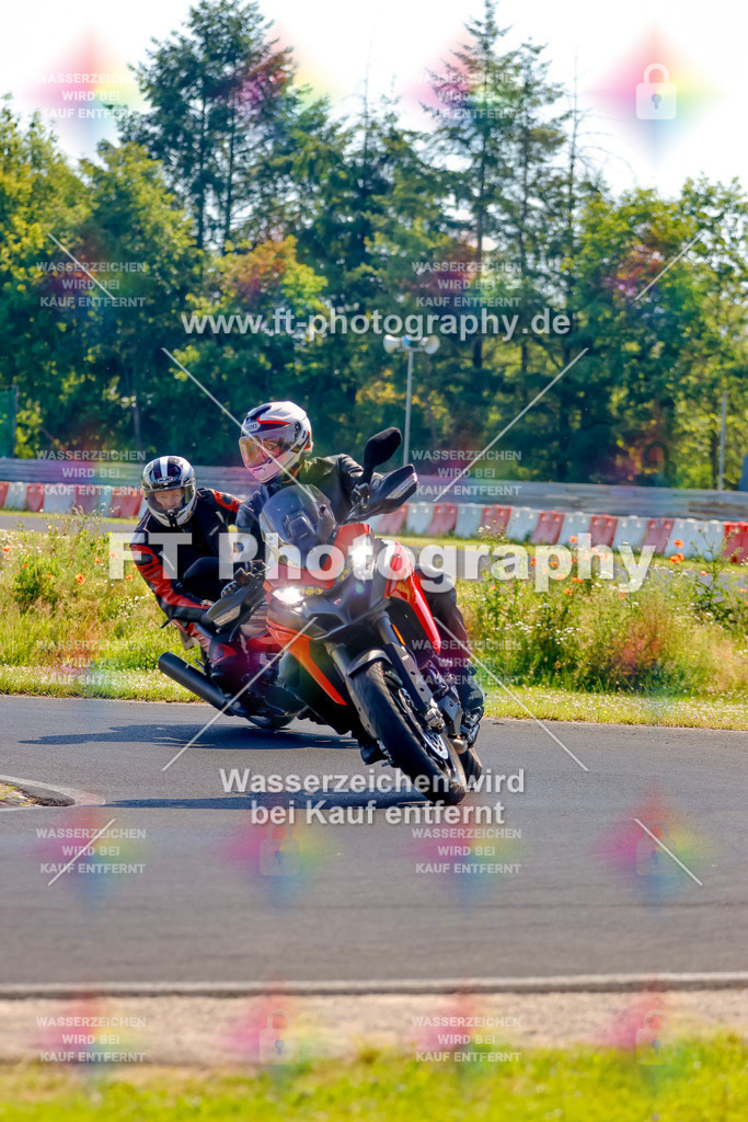 _MOT9096 | Hier findet Ihr Bilder von Touristenfahrten auf der Nürburgring Nordschleife oder von anderen Veranstaltungen die ich besucht habe. Viel Spass beim Durch Schauen 