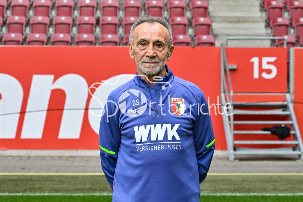 FC Augsburg 2025/26 | Salvatore BELARDO / Einzelfoto / Freisteller / Media Day FC Augsburg: WWK-Arena am 06.08.2025