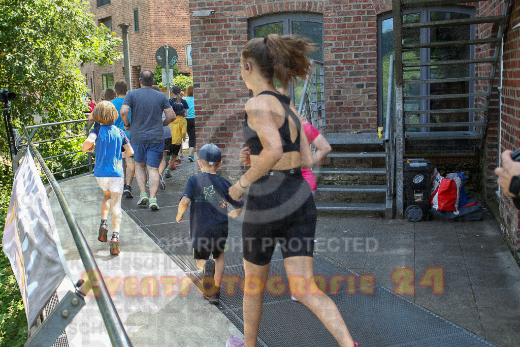 230624_1508_EV3_4483 | Sportfotografie im Rhein-Sieg Kreis, Köln, Bonn, NRW, Rheinland Pfalz, Hessen, etc. Unser Tätigkeitsfeld umfasst den Laufsport vom Volkslauf über den Marathon, Duathlon, Triathon bis zum Ultralauf wie Kölnpfad Ultra oder Schindertrail.