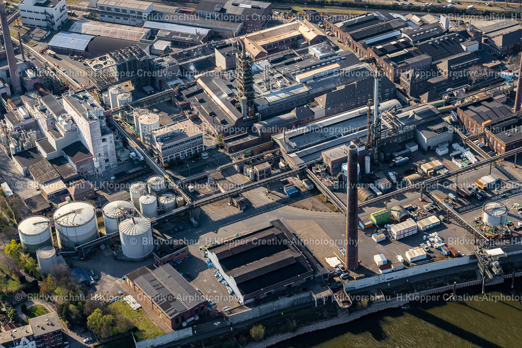 Luftbilder Duisburg-8902 | Luftbild Raffinerie- Werksgelände des Chemieproduzenten "VENARTOR " an der Straße "in Duisburg - Realisiert mit Pictrs.com