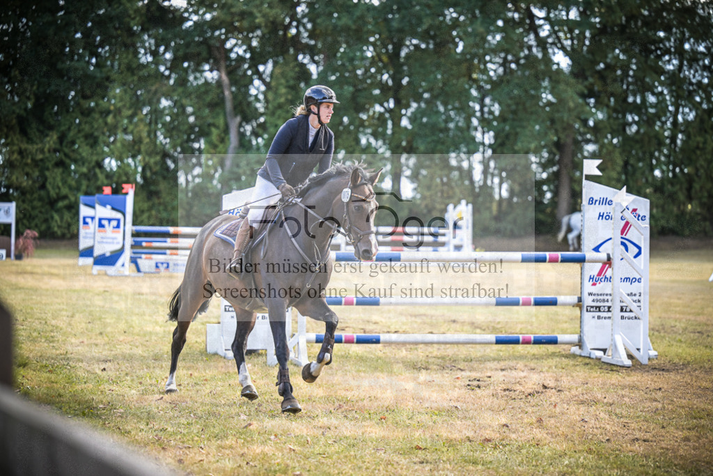 DOS_0420 | Entdecke hochwertige Reitturnierfotos von Foto Oger. Professionell, emotional und authentisch – jetzt Lieblingsmomente im Shop bestellen.Deutschlandweite Turnierfotografie. - Realisiert mit Pictrs.com