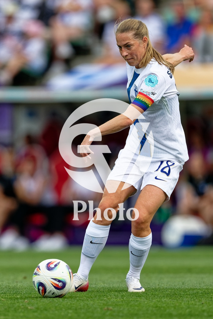 Norway v Finland - UEFA Women's EURO 2025 Group A | SION, SWITZERLAND - JULY 6: Linda Sallstrom of Finland passes the ball   during the UEFA Womens EURO 2025 Group A match between Norway and Finland at Stade de Tourbillon on July 6, 2025 in Sion, Switzerland. (Photo by Giuseppe Velletri/Sports Press Photo/Getty Images)