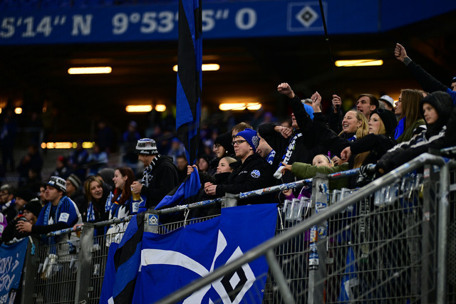 Fußball I Frauen I Saison 2025-2026 I DFB-Pokal I Achtelfinale I Hamburger SV - Bayer 04 Leverkusen I 16700 | Der Sportfotograf. - Realisiert mit Pictrs.com