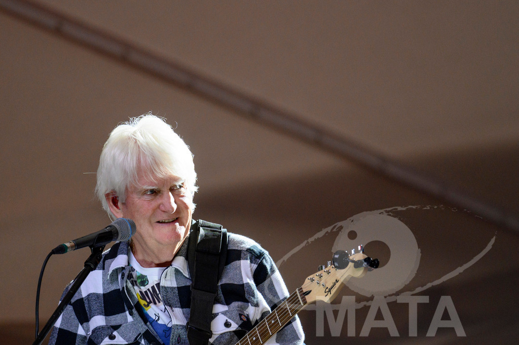 _DWA2747 | John Lees von John Lees' Barclay James Harvest live bei einem Konzert in Serenadenhof Nürnberg, 01.07.2023 - Realisiert mit Pictrs.com