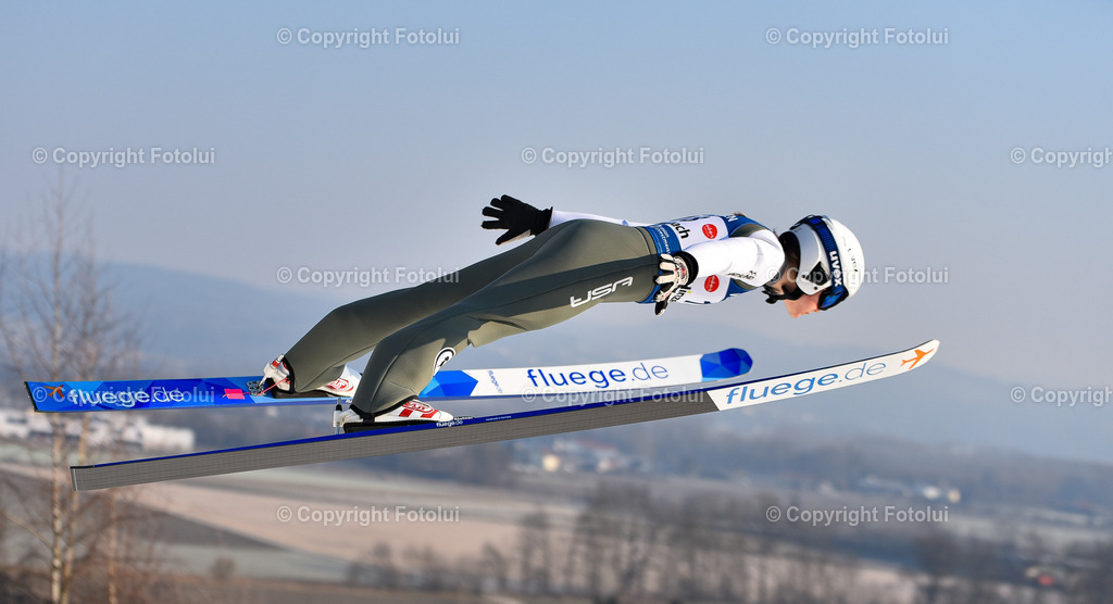A_LUI_20230210_0014 | HINZENBACH, AUSTRIA, NORDIC SKIING, WOMEN TEAM-SKI JUMPING - FIS WORLD CUP 
IM BILD:   Paige Jones (USA)               

FOTO:FOTOLUI/UW