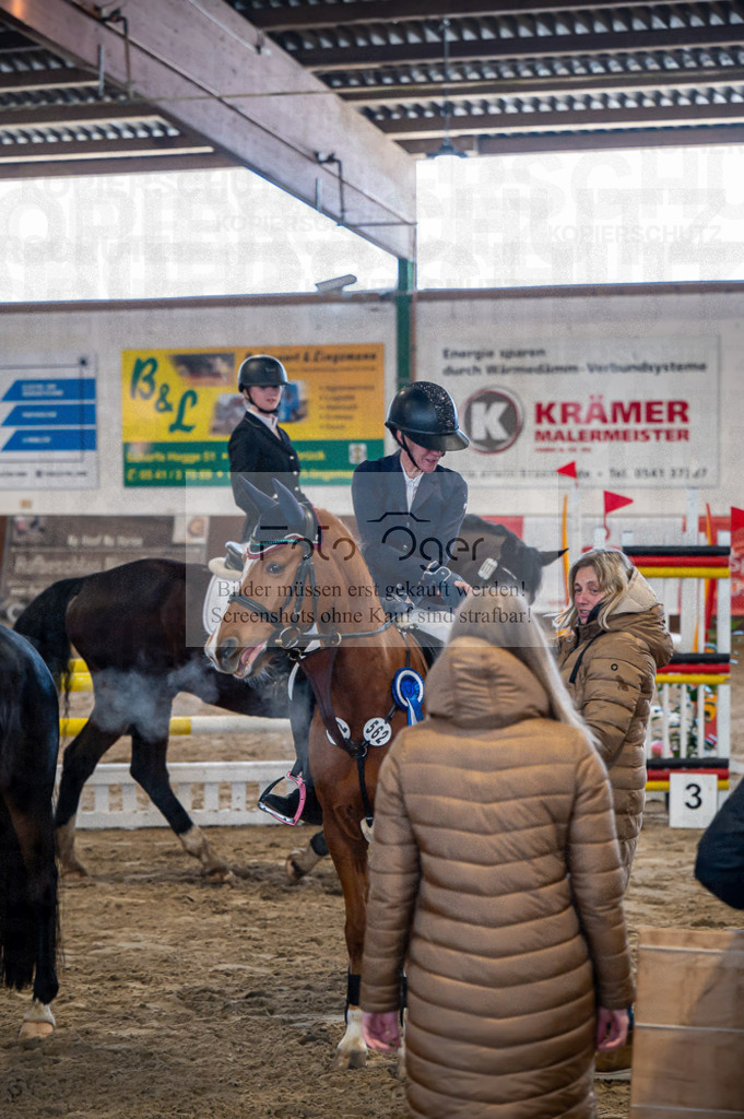 Hallenreittunier Voxtrup 2023 | Entdecke hochwertige Reitturnierfotos von Foto Oger. Professionell, emotional und authentisch – jetzt Lieblingsmomente im Shop bestellen.Deutschlandweite Turnierfotografie. - Realisiert mit Pictrs.com