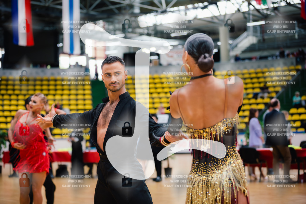 Hessen Tanzt WDSF International Open Latin 9th (12) Philip Andraus _ Ekaterina Tsvetkov (TTC Fortis Nova Maintal)-2025-05-18-4141 | Webshop for digital downloads and prints of dance sport, event & show photographer Julian Link - Realisiert mit Pictrs.com