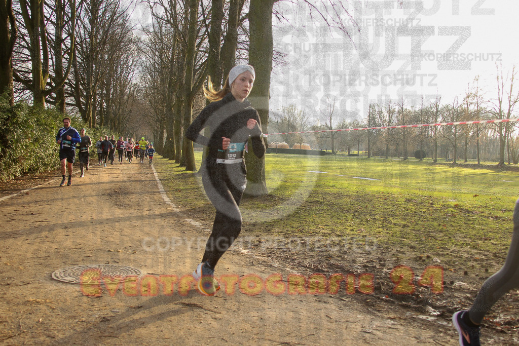 241231_1019_EV4_3817 | Sportfotografie im Rhein-Sieg Kreis, Köln, Bonn, NRW, Rheinland Pfalz, Hessen, etc. Unser Tätigkeitsfeld umfasst den Laufsport vom Volkslauf über den Marathon, Duathlon, Triathon bis zum Ultralauf wie Kölnpfad Ultra oder Schindertrail.