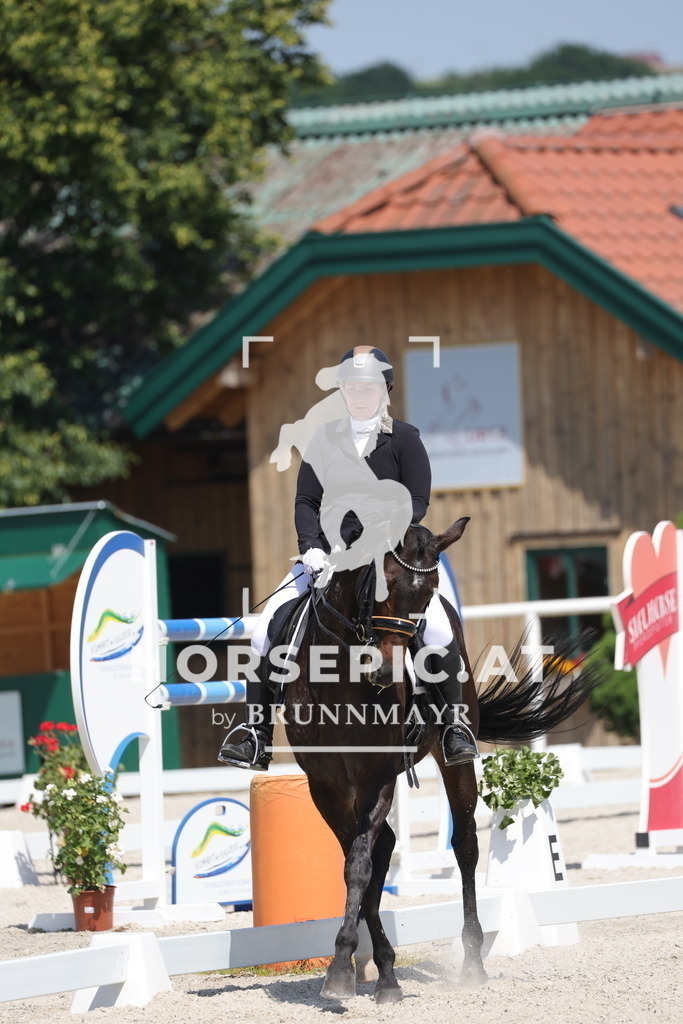 0P6A6264 | Willkommen bei Brunnmayr - Design & Fotografie – Ihrem Spezialisten für Reitturniere und Pferdeveranstaltungen in Oberösterreich, Salzburg und Bayern! Seit über 17 Jahren sind wir leidenschaftlich dabei.