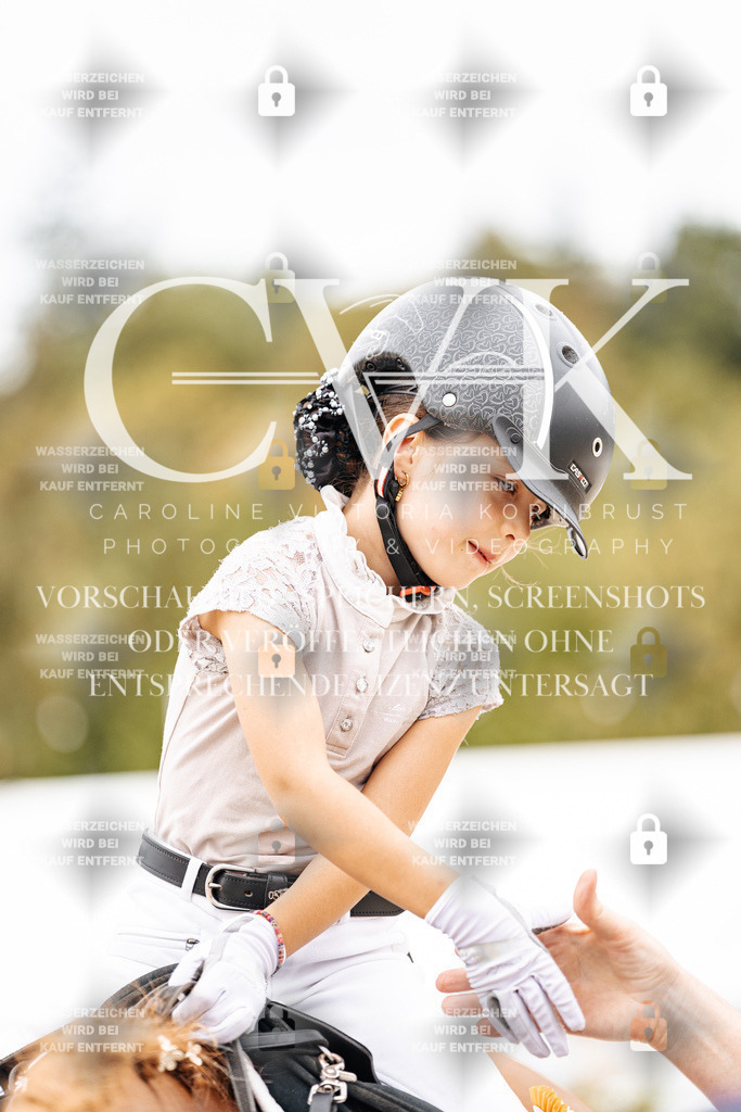 CK907457 | Turnierfotografie Pferdefotografie Trier Rheinland-Pfalz Pferdesport Reitsport Tierfotografie Sportfotografie Pferdevideo Pferdevideografie Equestrianvideography equestrianphotography  - Realisiert mit Pictrs.com