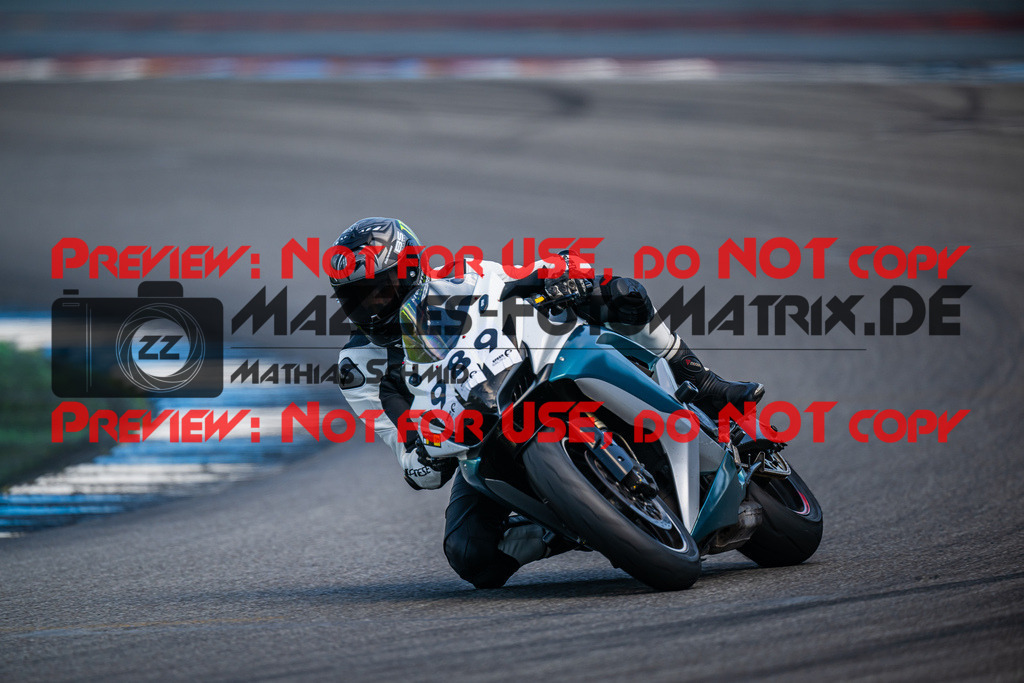 MaZZes_FotoMatrix_240520_6007705_7092 | GELB