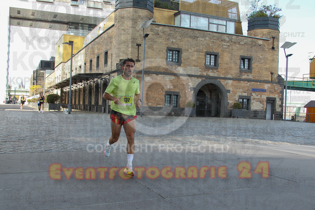 250920_1448_EV4_7153 | Sportfotografie im Rhein-Sieg Kreis, Köln, Bonn, NRW, Rheinland Pfalz, Hessen, etc. Unser Tätigkeitsfeld umfasst den Laufsport vom Volkslauf über den Marathon, Duathlon, Triathon bis zum Ultralauf wie Kölnpfad Ultra oder Schindertrail.