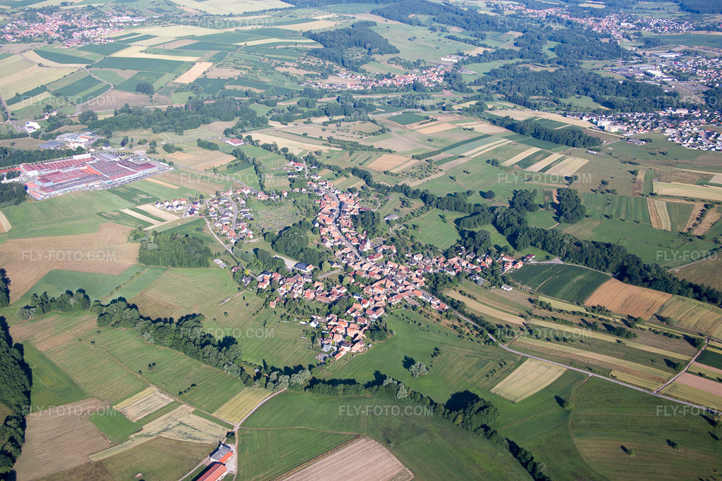 Aerial view: View of the town in Forstheim in the state Bas-Rhin, France.Photo: IMG_082955.jpg taken on 06/26/2015 by Werner Riehm/FLY-FOTO.comResolution of the original: 5472 x 3648 px