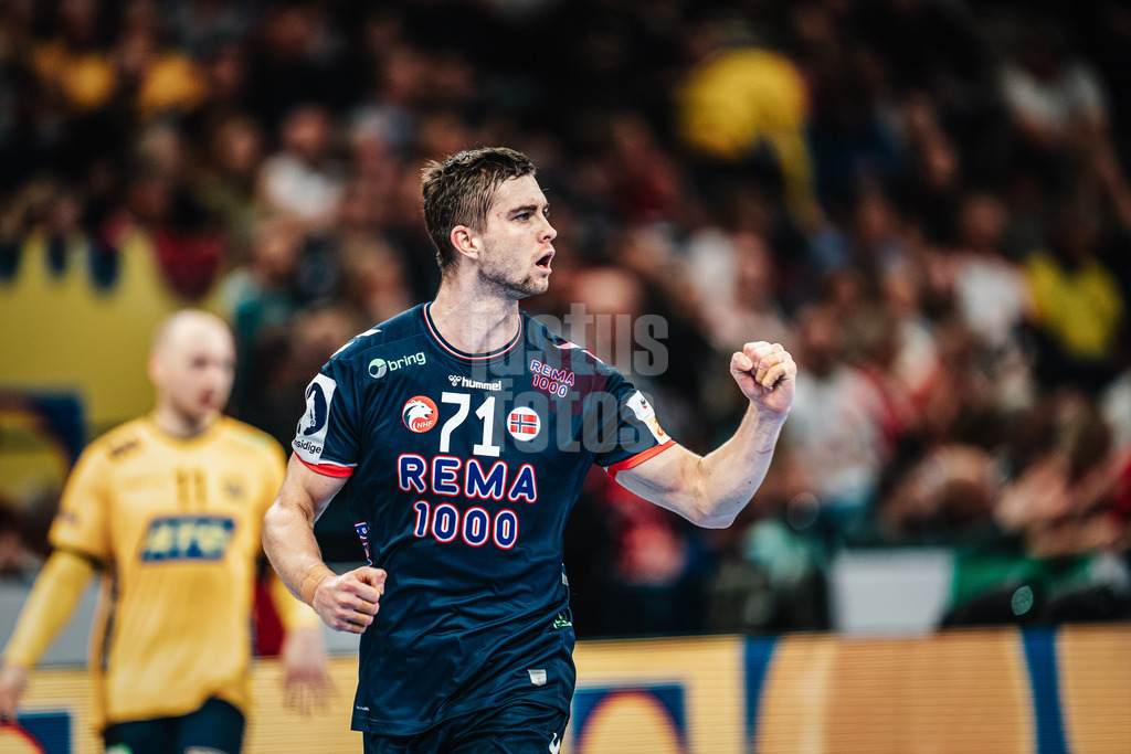 Handball | Herren | EHF EURO 2024 | European Championshop Men 2024 Final Tournament | Norwegen vs. Schweden | 23.01.2024 | Alexandre Christoffersen Blonz (#71, Norwegen, NOR) ballt die Faust
