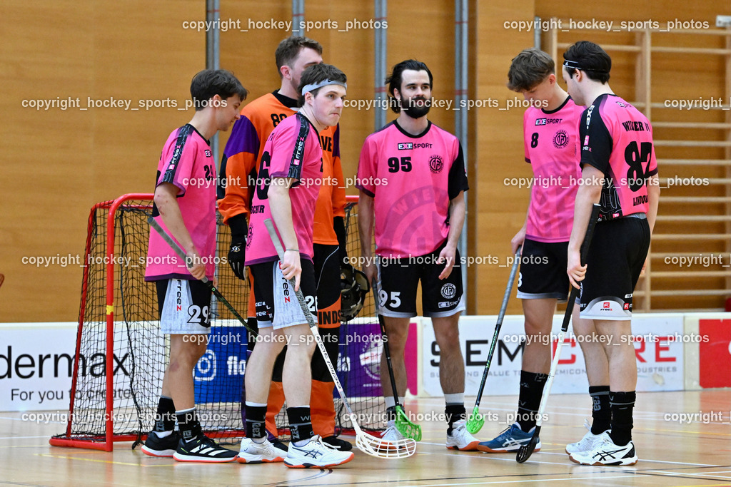 VSV Unihockey vs. Wiener Floorball Verein | #87 Christian Lindquist Wiener Floorballverein, #8 KUSCHER Maximilian Wiener Floorballverein, #95 FELSBERGER Niklas Wiener Floorballverein, #26 Alexander Hanschur Wiener Floorballverin, #29 Jonas-Justus Dopona Wiener Floorballverein, VSV Unihockey vs. Wiener Floorball Verein, VSV Unihockey vs. Wiener Floorball Verein am 18.05.2025 in Villach (Ballspielhalle St. Martin), Austria, (Photo by Bernd Stefan)