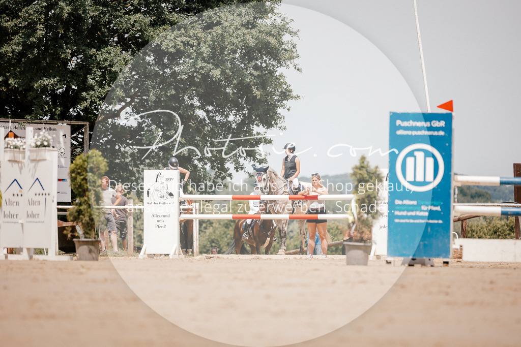 3I6A7809 | Stimmungsvolle Portraits und Reitsportfotografie im Ruhrgebiet und im Münsterland.

Pferdefotografie, Hundefotografie, Tierfotografie, Reportagen, Portraits von Tier und Mensch, Turnierfotografie in Bochum, Recklinghausen, Marl, Haltern am See, Dülmen.. - Realisiert mit Pictrs.com