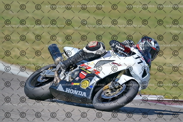 26BT02-0224 | markuskiefer.com - Realisiert mit Pictrs.com