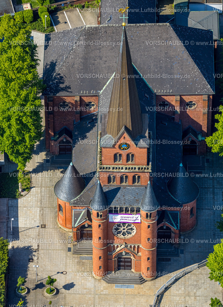 Witten240506913 | Luftbild, kath. St. MarienKirche, Pfarrkirche Unsere Liebe Frau vom Siege, Sonnenschein, Witten, Ruhrgebiet, Nordrhein-Westfalen, Deutschland