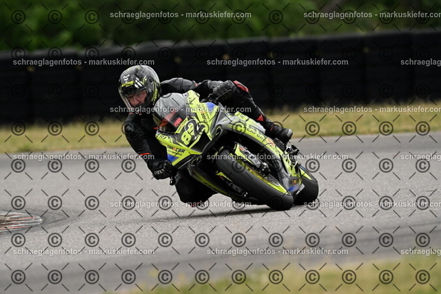 25bt02-1607 | markuskiefer.com - Realisiert mit Pictrs.com