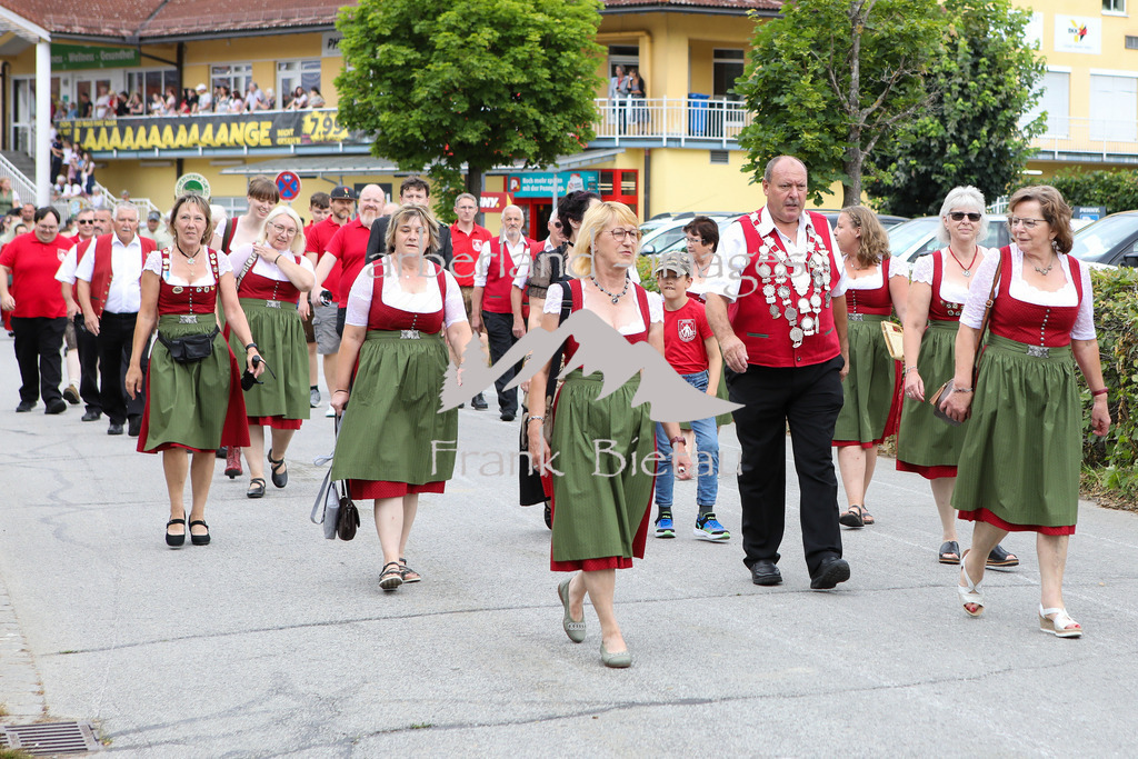 OE7A1777 | die Festeröffnung in Zwiesel mit prominentem Besuch, Ministerpräsident Markus Söder sowie Minister Hubert Aiwanger.