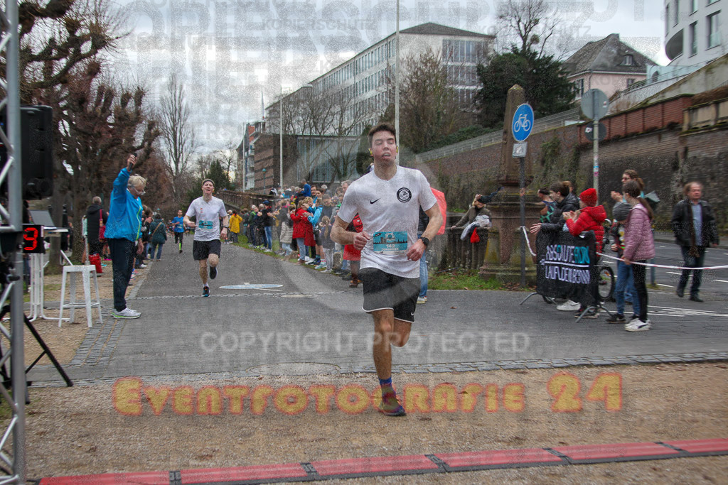 221231_1149_EV4_7707 | Sportfotografie im Rhein-Sieg Kreis, Köln, Bonn, NRW, Rheinland Pfalz, Hessen, etc. Unser Tätigkeitsfeld umfasst den Laufsport vom Volkslauf über den Marathon, Duathlon, Triathon bis zum Ultralauf wie Kölnpfad Ultra oder Schindertrail.