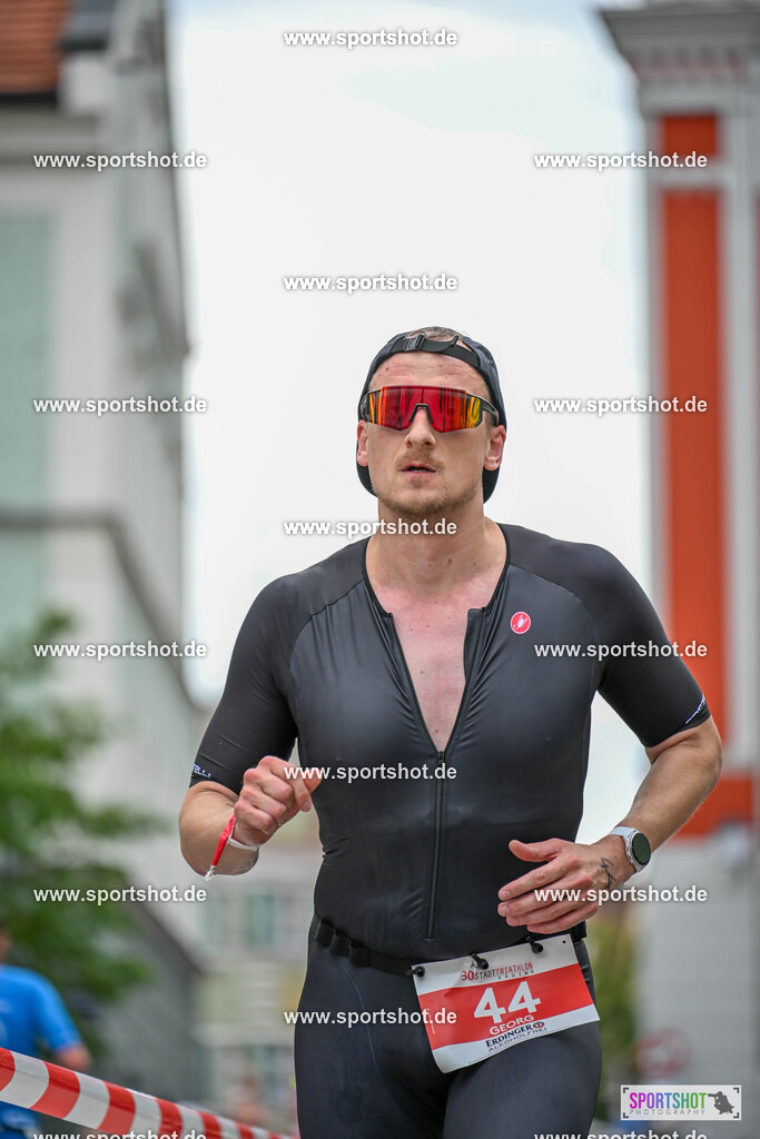 SZI_5938 | Stadttriathlon Erding 2025. #yourpictrs #sportshot_your_pictrs @Sportshotphotography #stadttriathlonerding Copyright: www.sportshot.de
