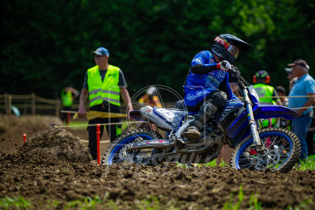 MX 2 (394) | Paeschuphoto Shop - Wer nicht sucht der auch nicht findet.Ob Motocrossbilder oder von einem besuchtem Spiel, Hauptsache Action. - Realisiert mit Pictrs.com