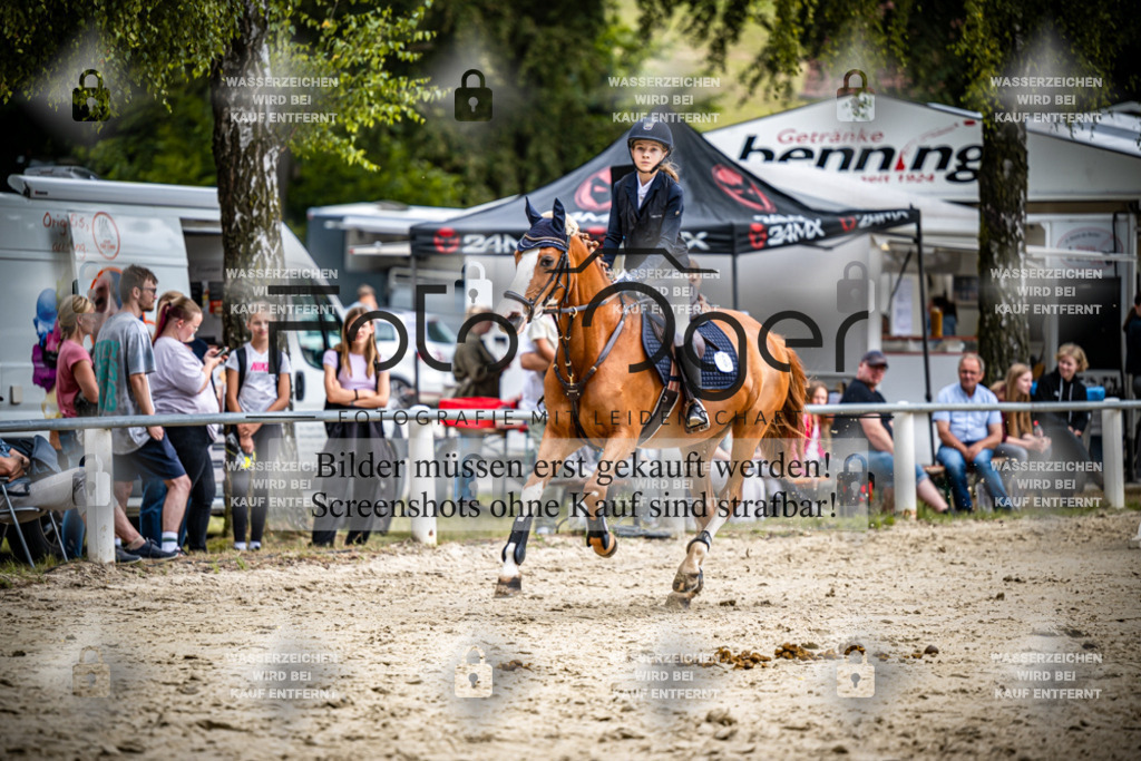 Turnier Laggenbeck 2026-15-0249 | Entdecke hochwertige Reitturnierfotos von Foto Oger. Professionell, emotional und authentisch – jetzt Lieblingsmomente im Shop bestellen.Deutschlandweite Turnierfotografie. - Realisiert mit Pictrs.com
