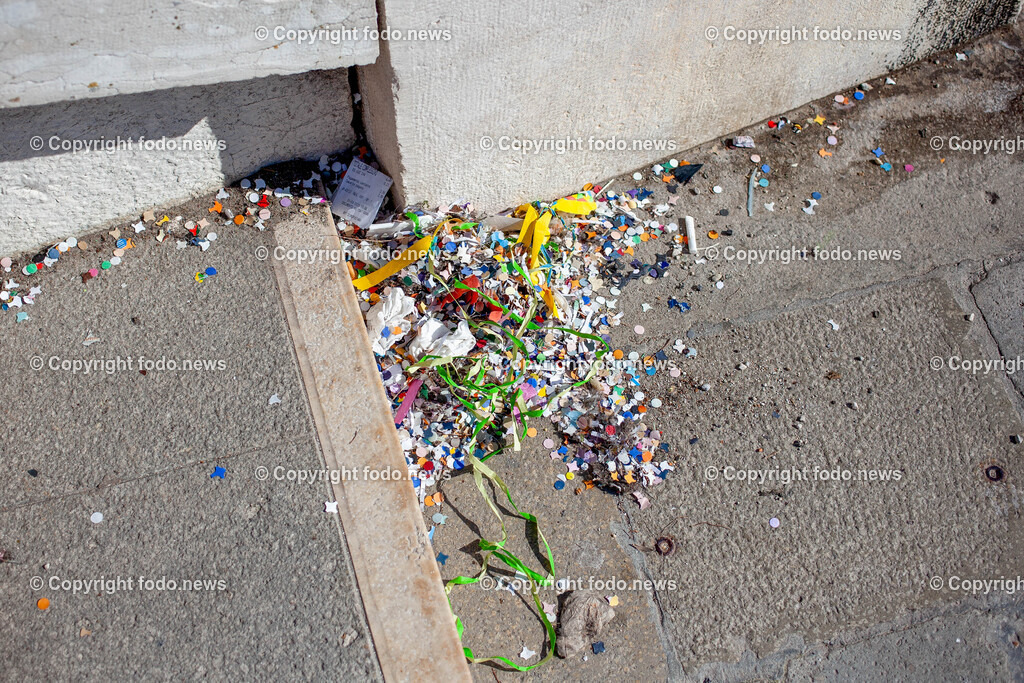 Italien_ Venedig_ 03.03.2025-29 | 03.03.2025, Italien, ITA, Venetien, Venedig, im Bild Venedig, Stadtansichten, Touristen, Reisefeature, Karneval, Masken, maskiert, venezianisch, Reise, Venedig, Venezia, Venetien, Stadtansicht, Campanile, Canale Grande, Markusplatz, Markuskirche, Touristen, Gondel, Gondolere, Faehre, Motorboot, Wassertaxi, Vaporetto, Adria, Lagune, Pfahlbauten, Bruecke, Rialtobruecke, La Gondola, Dogenpalast, Italien, Creativ, Kreativ