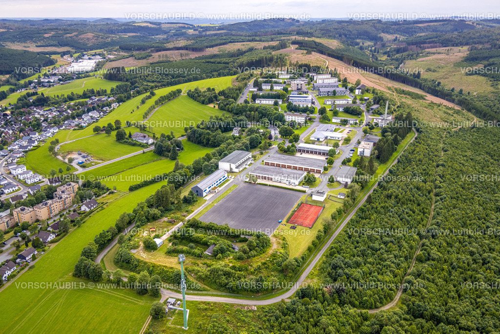 Erndtebrueck240709798 | Luftbild, Gelände der Hachenberg-Kaserne, Waldgebiet mit Waldschäden, Rothaarsteig, Erndtebrück, Kreis Siegen-Wittgenstein, Nordrhein-Westfalen, Deutschland