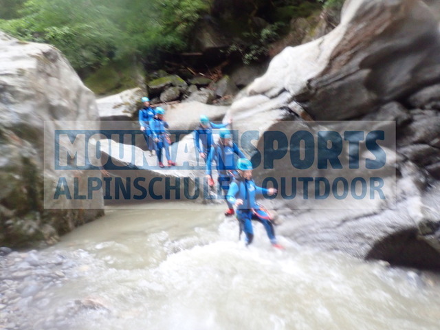 P8070117 | Bestelle die Bilder deines Berg- oder Wasser-Abenteuers mit Mountain Sports bequem von zu Hause aus direkt über unseren Online Fotoshop von pictrs.com. - Realisiert mit Pictrs.com